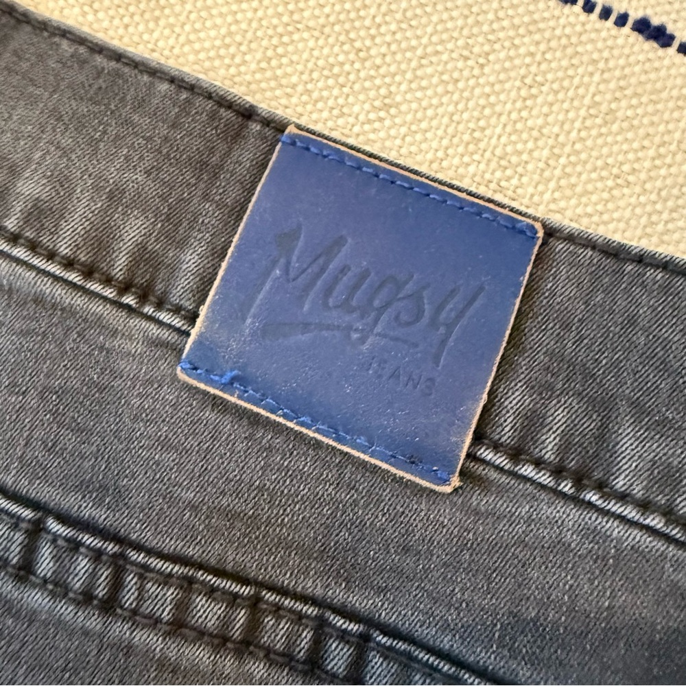 Men's Gray Jeans - Picture 4 of 4